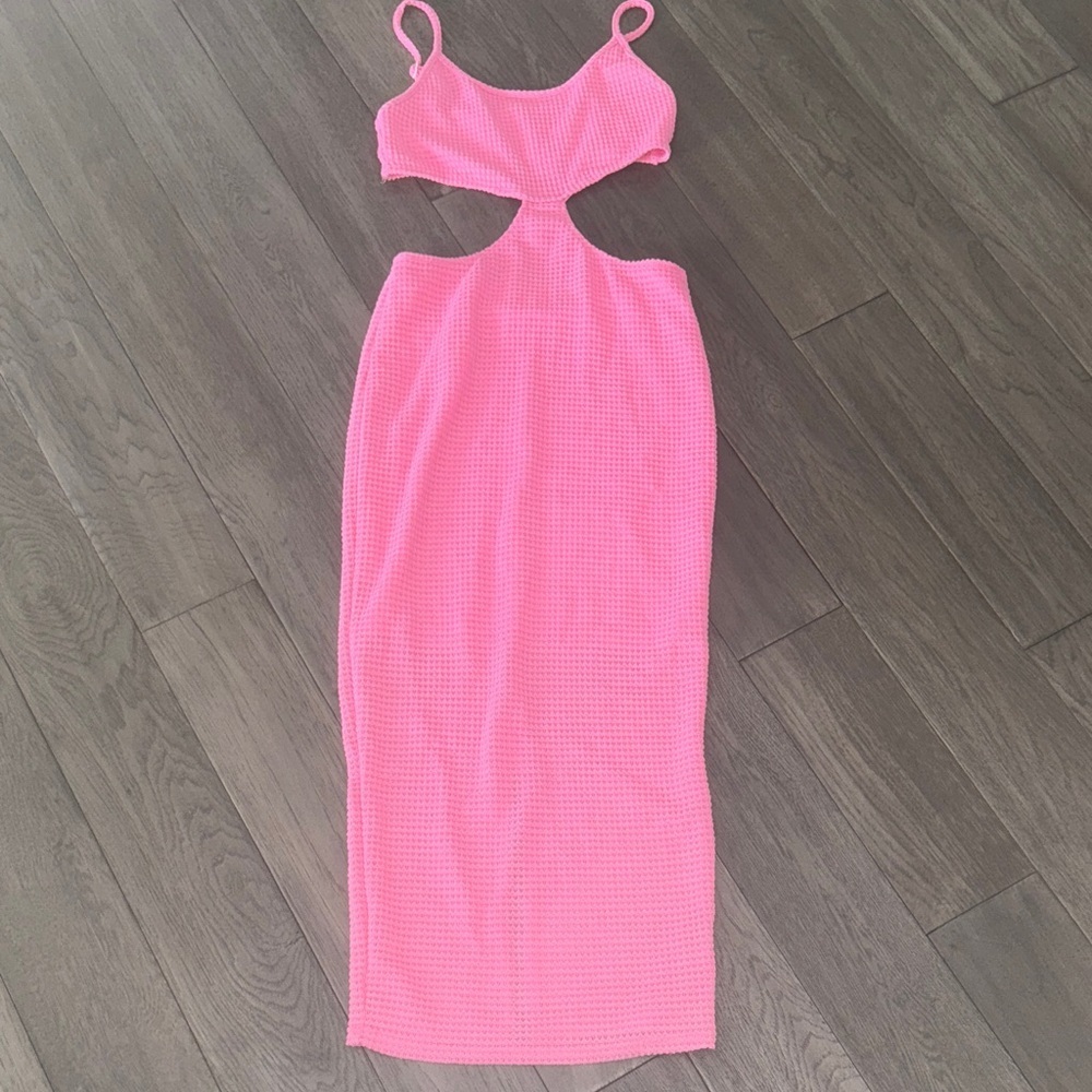 Elegant Pink Cut-Out midi fitted summer Dress